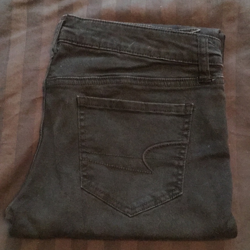 Black American Eagle skinny jeans size 6 long